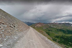 Engineer Pass es un camino histórico accidentado y difícil hacia las montañas de San Juan